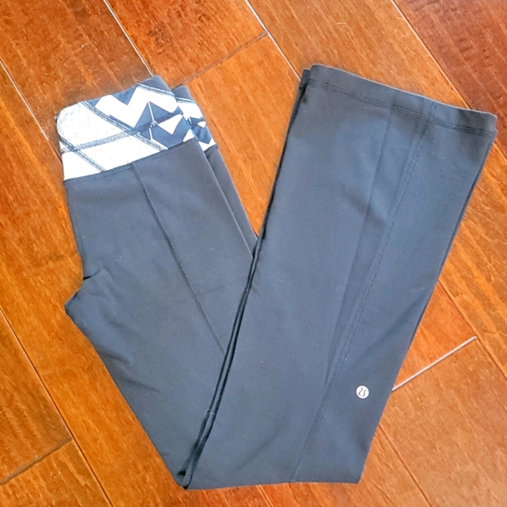 Lululemon yoga pants